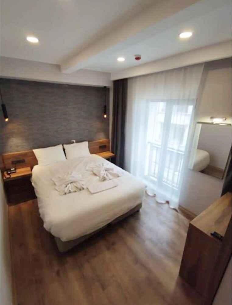 Azad Homes Unkapani Istanboel